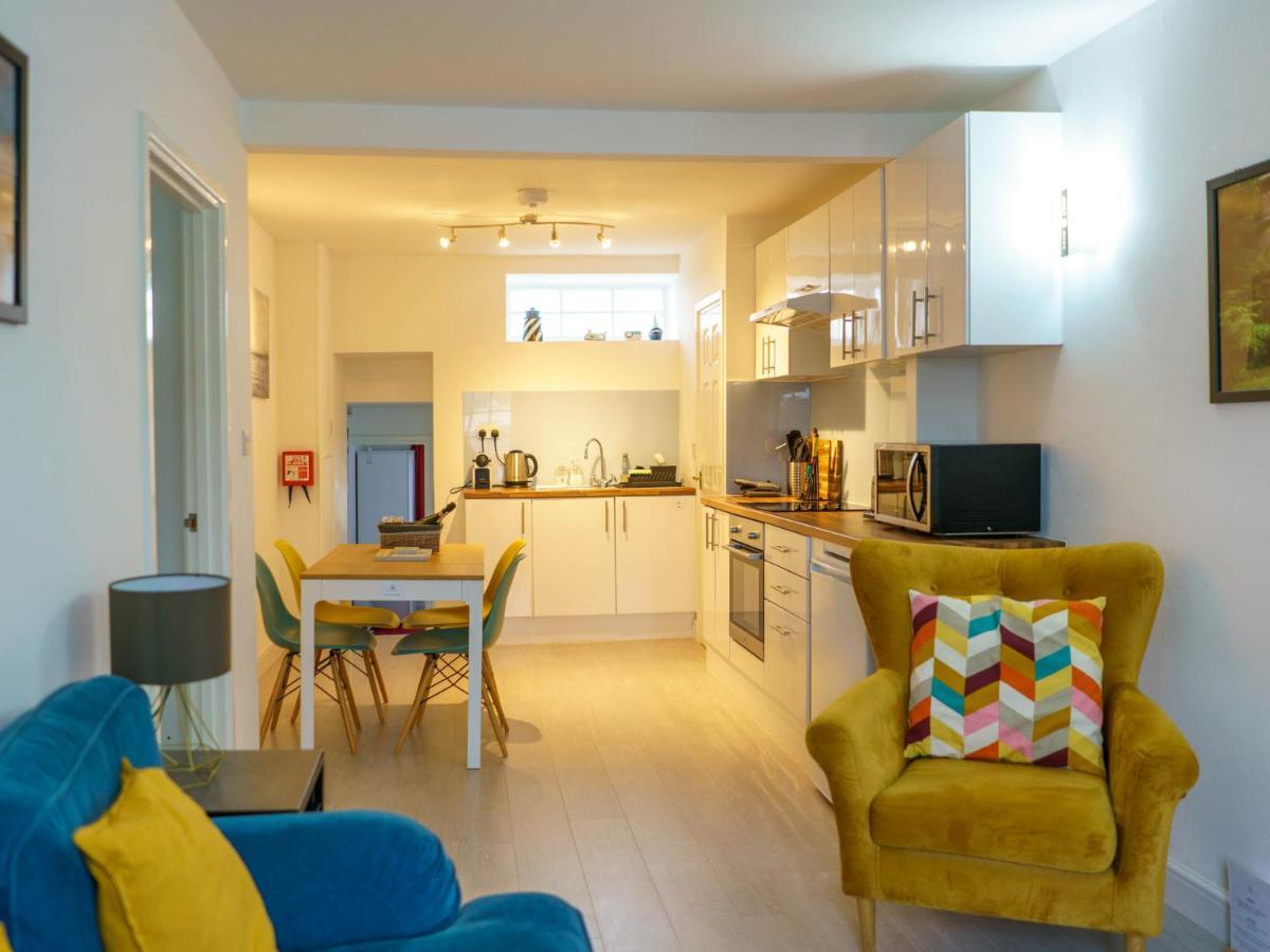 Pass The Keys Modern 2 Bed Flat Overlooking Aberaeron Harbour Ngoại thất bức ảnh