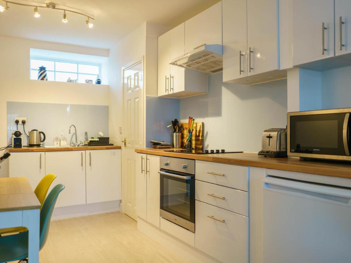Pass The Keys Modern 2 Bed Flat Overlooking Aberaeron Harbour Ngoại thất bức ảnh