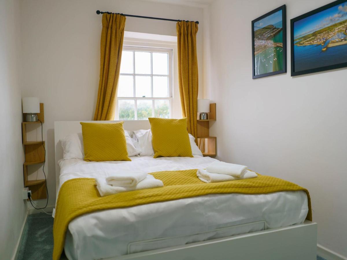 Pass The Keys Modern 2 Bed Flat Overlooking Aberaeron Harbour Ngoại thất bức ảnh