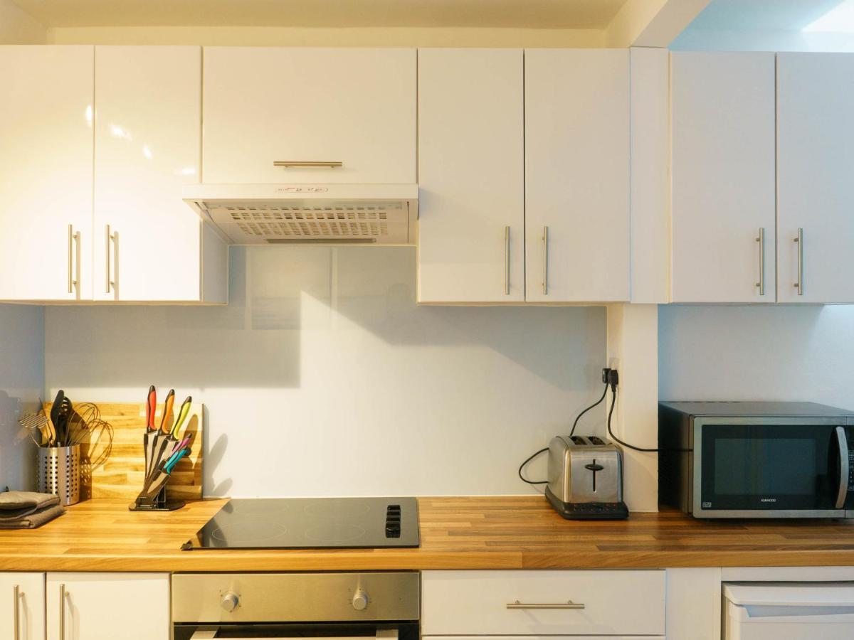 Pass The Keys Modern 2 Bed Flat Overlooking Aberaeron Harbour Ngoại thất bức ảnh
