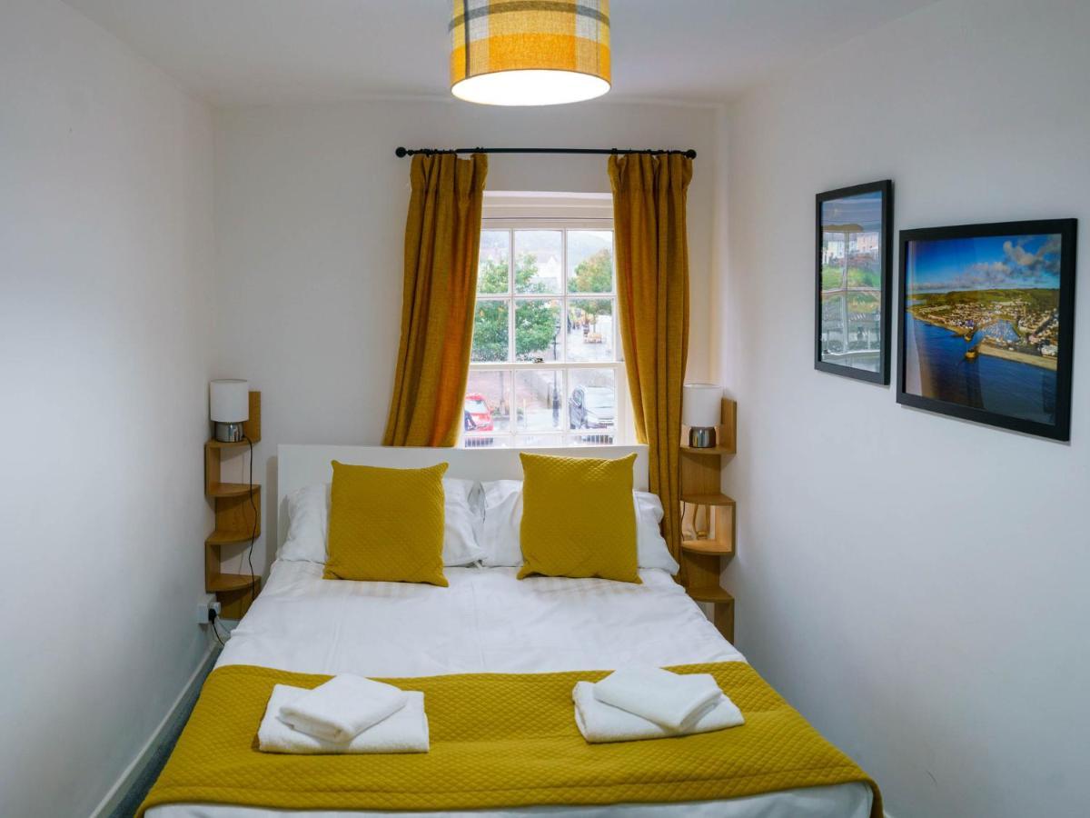 Pass The Keys Modern 2 Bed Flat Overlooking Aberaeron Harbour Ngoại thất bức ảnh