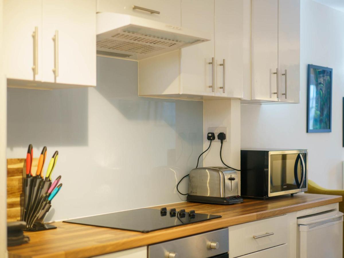Pass The Keys Modern 2 Bed Flat Overlooking Aberaeron Harbour Ngoại thất bức ảnh